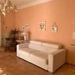 Casa Viola Vicino Al Mare By Smart-home Vallecrosia