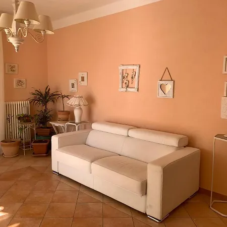 Casa Viola Vicino Al Mare By Smart-home فاليكروسيا
