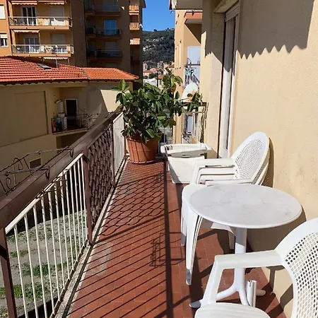 Casa Viola Vicino Al Mare By Smart-home Apartament Vallecrosia