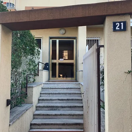 Casa Viola Vicino Al Mare By Smart-home * 瓦莱克罗夏