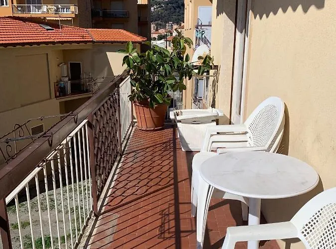 Casa Viola Vicino Al Mare By Smart-home Appartement Vallecrosia